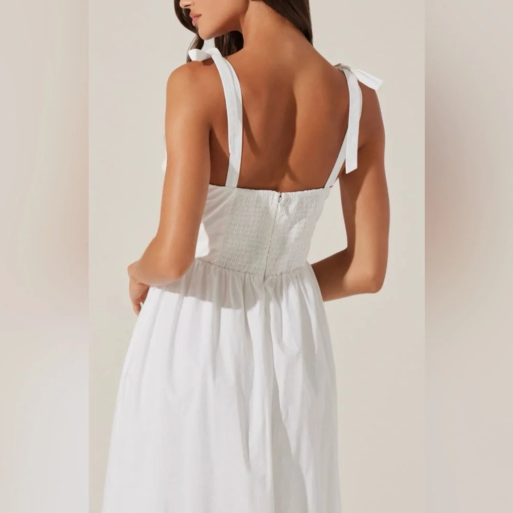 ASTR the Label Helia Sleeveless A-Line Dress White New - Picture 4 of 9